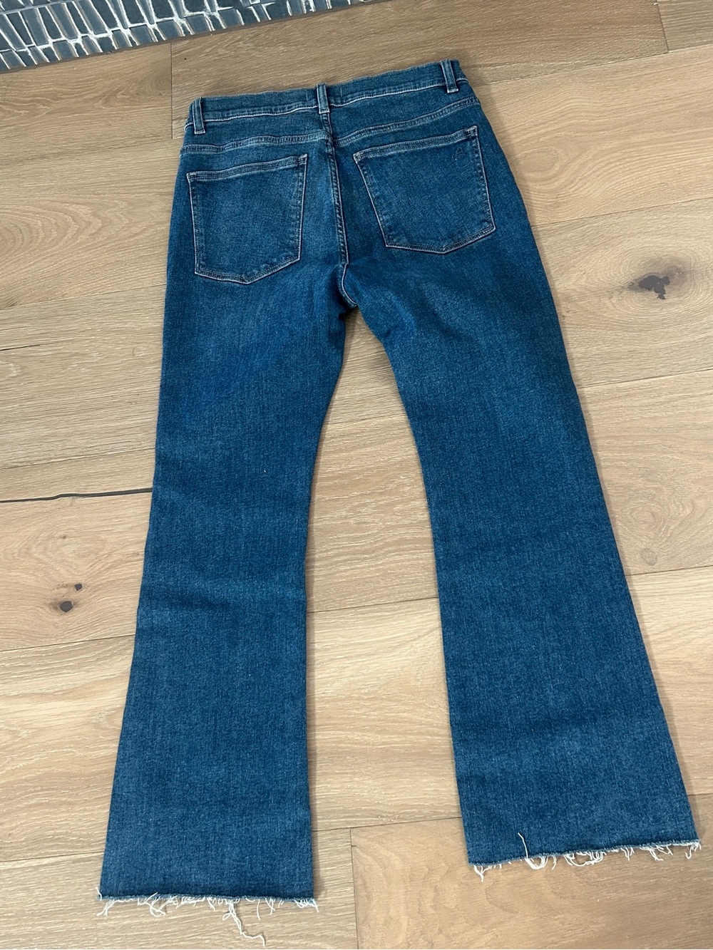 DL1961 NWOT Mid Wash Flare Jeans - Picture 6 of 10